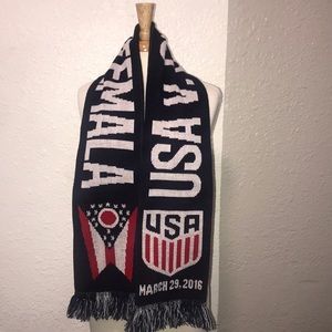 USA vs. Guatemala club scarf